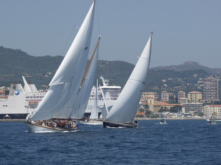 Avis de course Avis de course