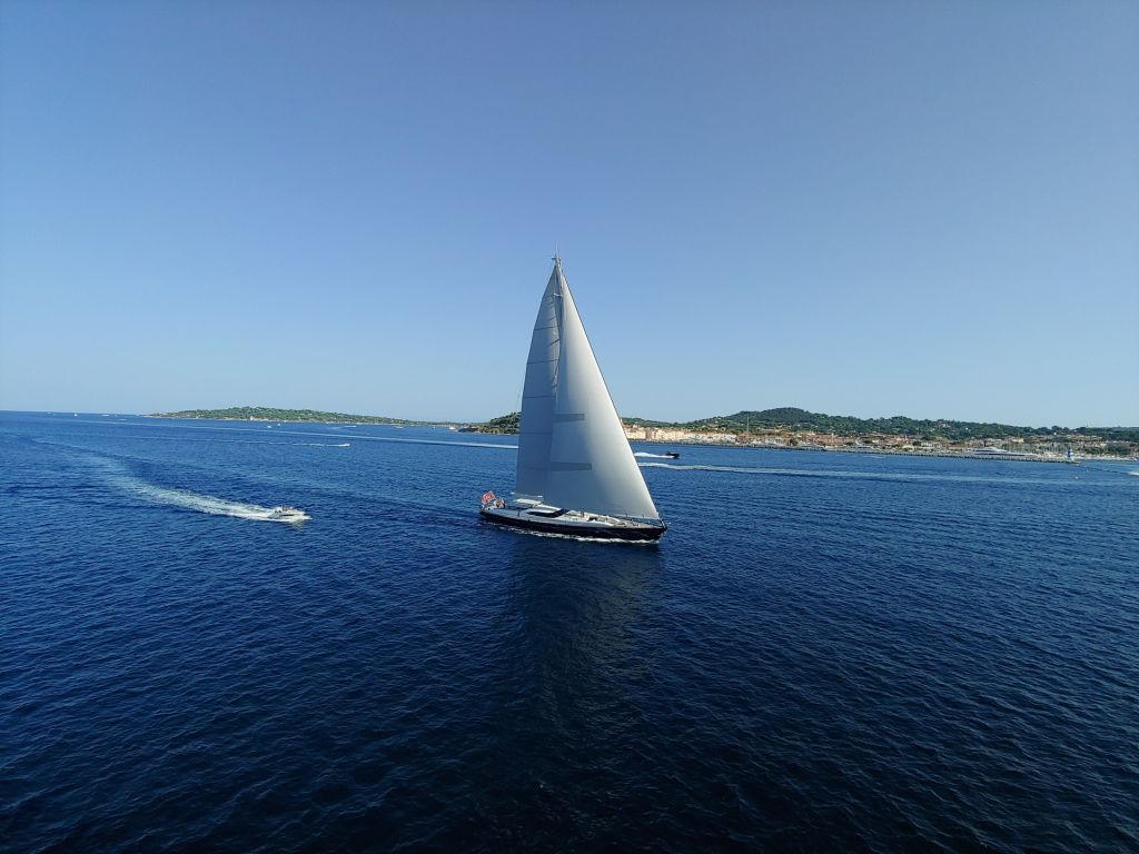 Naviguer dans le golfe de Saint Tropez