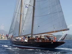 regates_imperiales_2009_bateaux_32.jpg