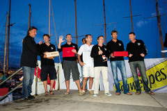 whitedolphin.jpg whitedolphin.jpg